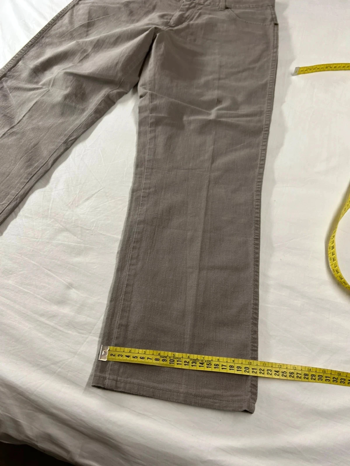 Jean wrangler coupe droite beige gris w36 L34 – photo 5